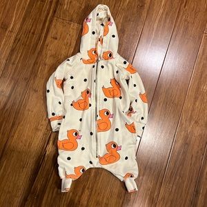 Hugo loves tiki 0-3 onesie